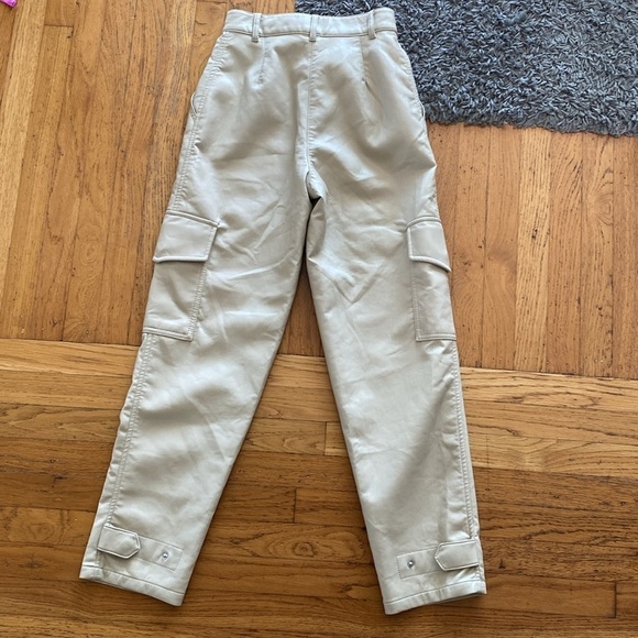 Aritzia Wilfred Modern Cargo Pant Vegan Leather Sand White size 00 - Picture 11 of 16